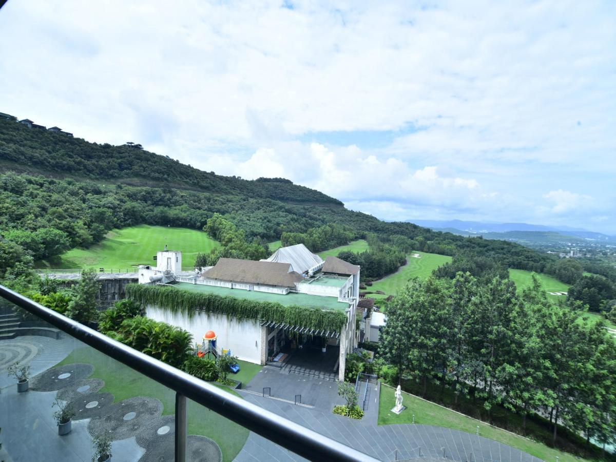 Oxford Golf Resort Pirangut Buitenkant foto