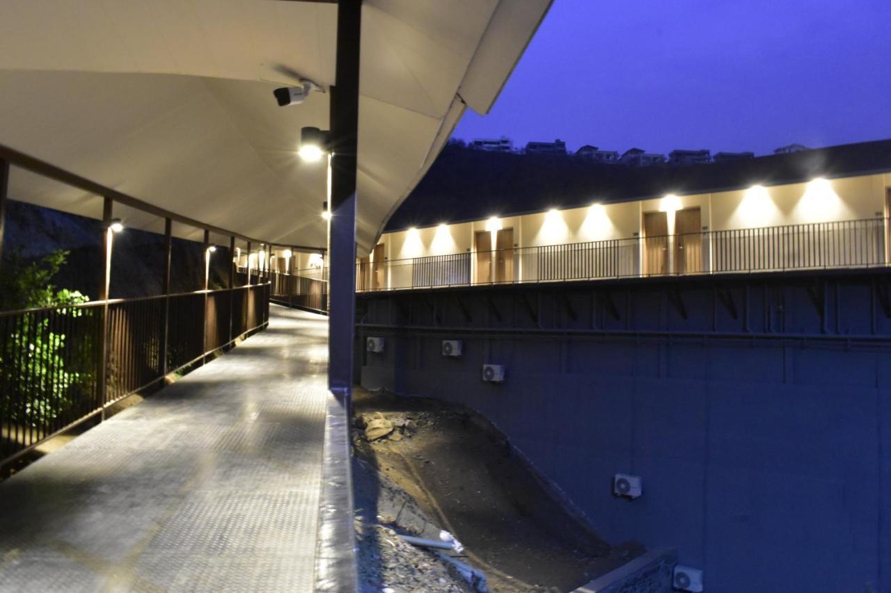 Oxford Golf Resort Pirangut Buitenkant foto