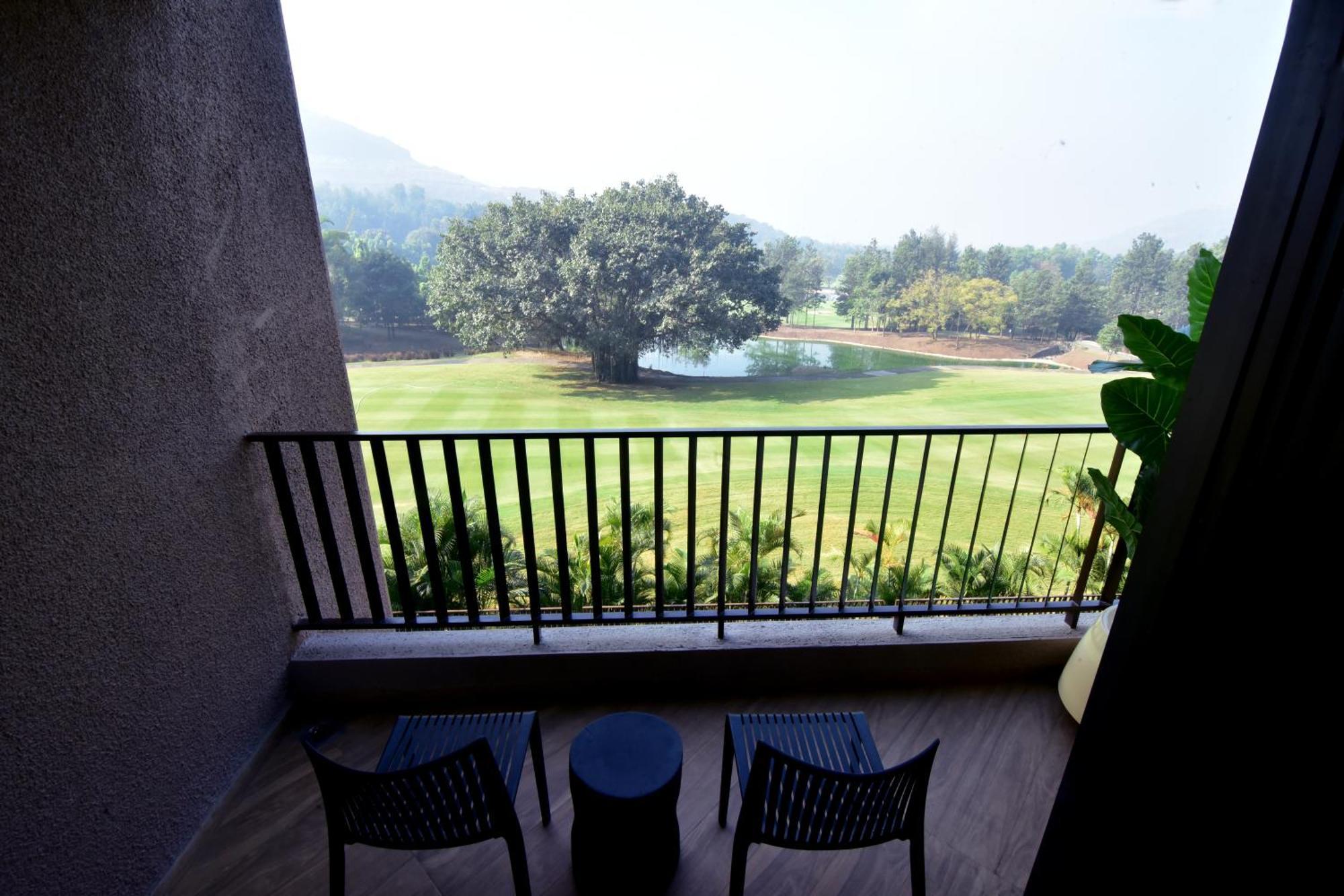 Oxford Golf Resort Pirangut Buitenkant foto